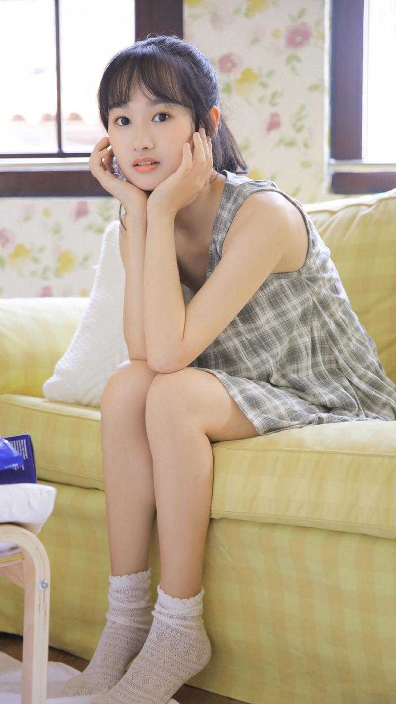 若菜亜衣